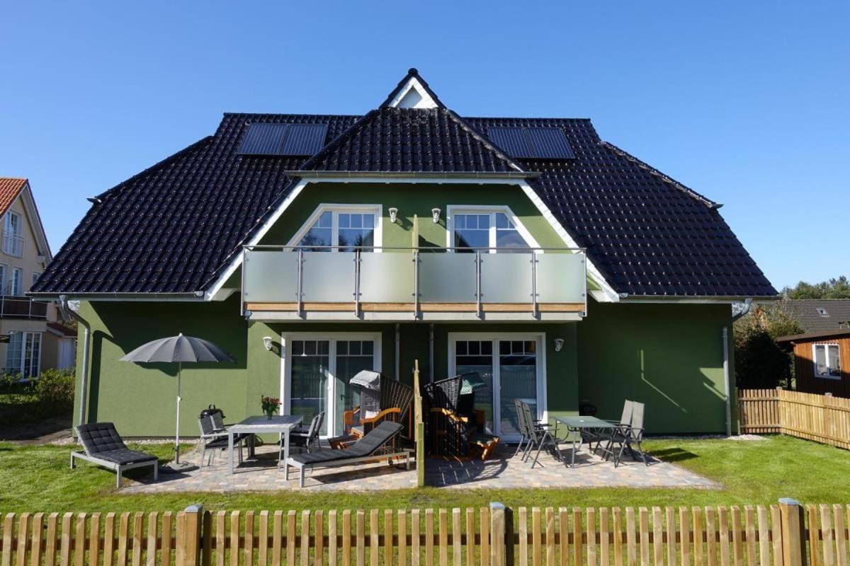 Ferienwohnung De Windroos Born Exterior photo